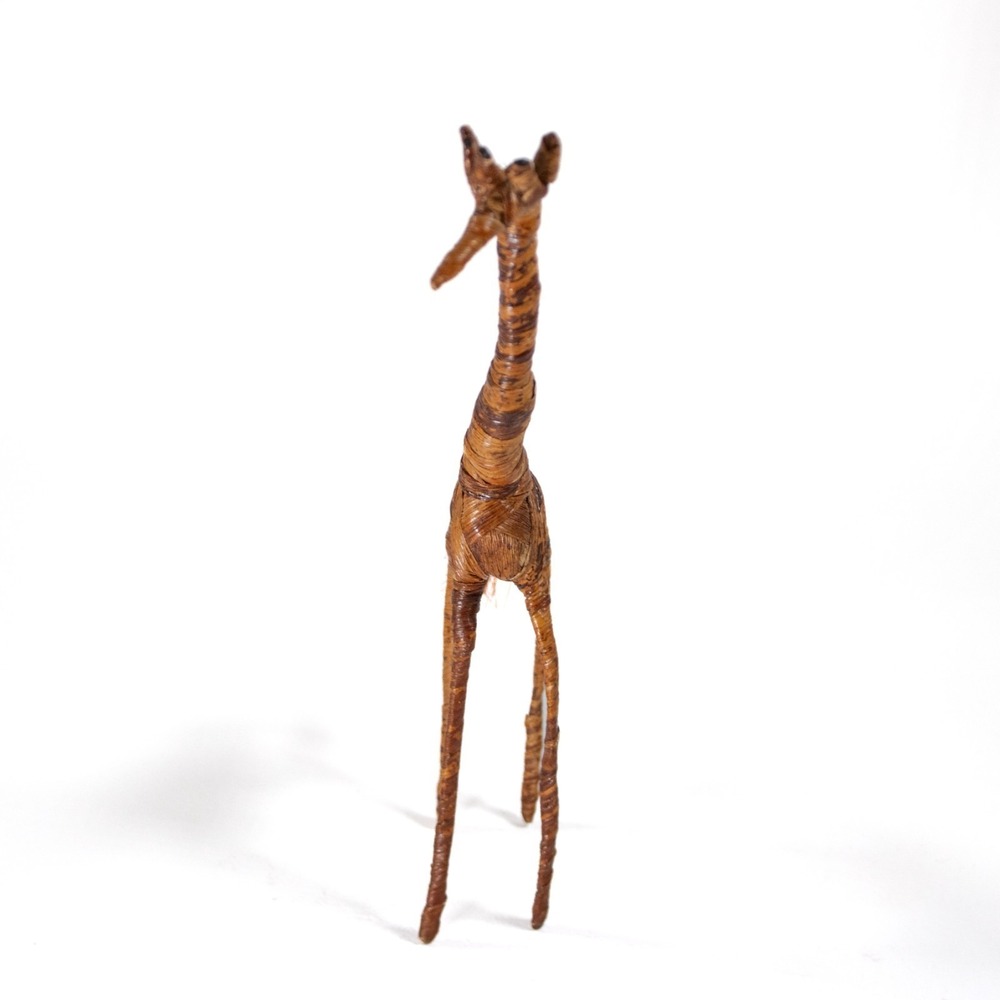 Handmade African Woven Raffia Giraffe Figurine – Folk Art Straw Animal Sculpture - Picture 5 of 13